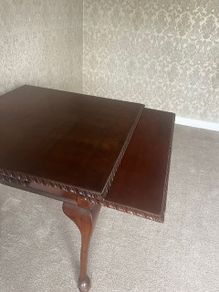 Mahogany Dining Room Table - Extendable