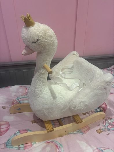 Rocking Swan