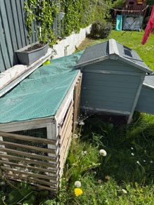chicken / rabbit outdoor house - Free