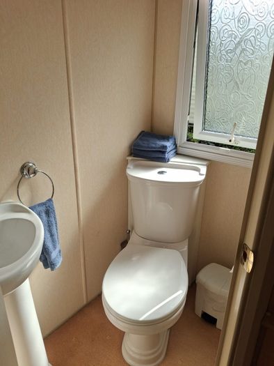 2 bed mobile home