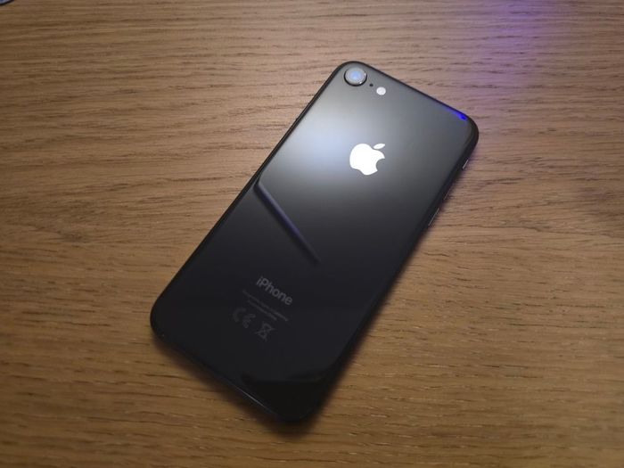 iPhone 8 Rare ios 12