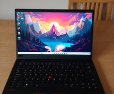 Lenovo ThinkPad X1 Carbon Gen 8 | 10th Gen | Core i5 10310U | 256GB NVMe | 14" | Windows 11