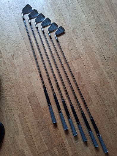 Mizuno 923 hot metal irons
