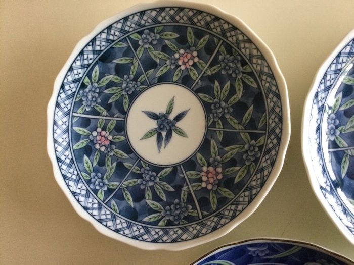 China - Oriental Dishes X 3 .