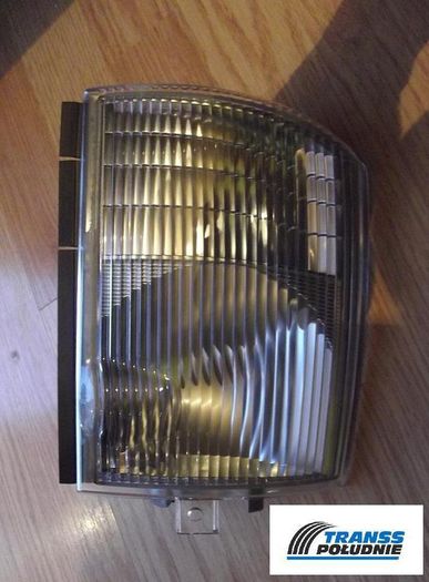 Front Corner Right Side Indicator (rh) White Mitsubishi Canter Fuso Oe: Mk353664