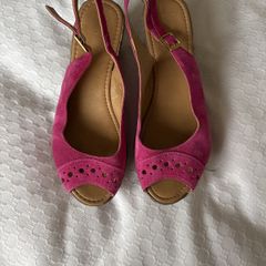 Clarks Wedge Sandals Size 5
