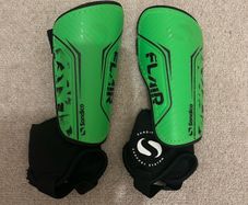 Children shin guard