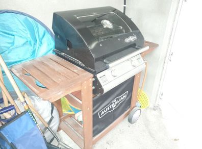Gas barbecue