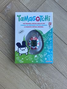 Original Bandai Tamagotchi Gen 2 Brand New & Sealed!