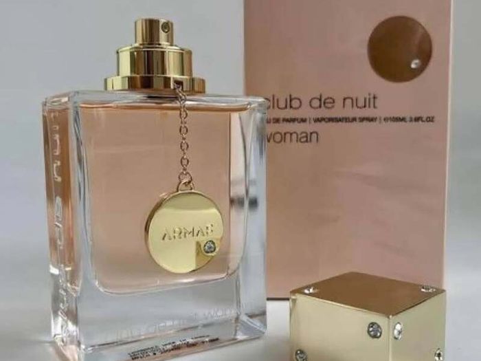 Armaf Club de Nuit Women is more than a fragrance it is a global phenomenon that has redefined the meaning of affordable luxury