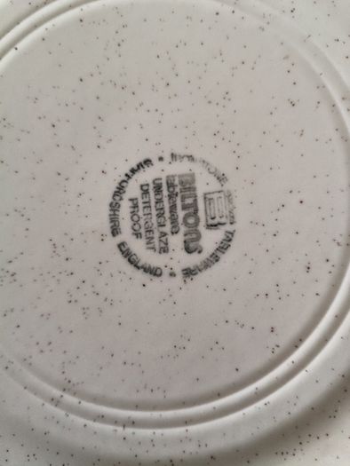 3 x Vintage Stoneware Plates