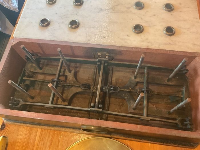 vintage weighing