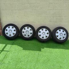 VW wheels tire's and hub caps
