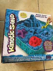Blue kinetic sand