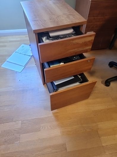 Desk locker