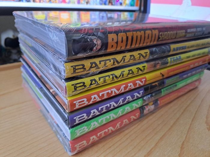 Batman by James Tynion IV Vol. 1-6 and Batman: Shadow War full run 7xHC