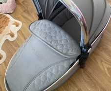 Egg 2 bassinet