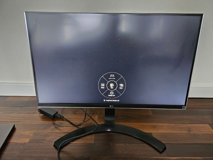 LG 27" Ultra HD 4K IPS LED Monitor (27" Diagonal)