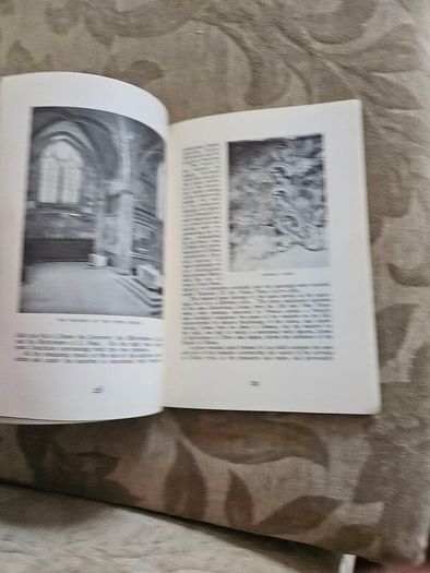 Assisi And Enviorons. 59 Illustrations.  Paperback In Good Condition.  See Photos For Same.