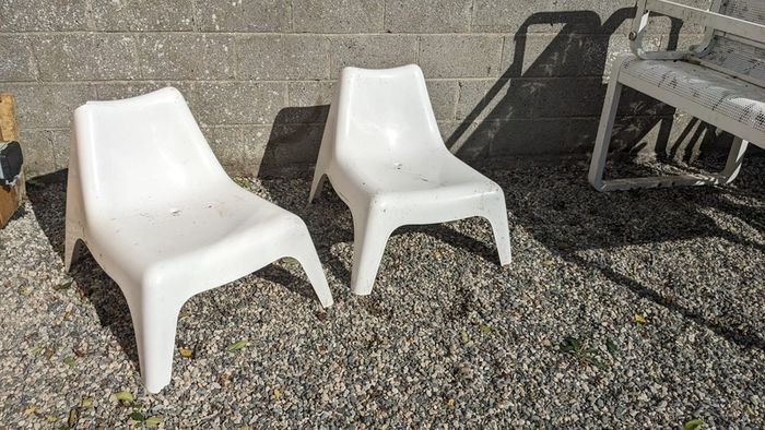 garden chairs