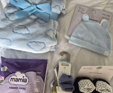 Newborn bits & bobs