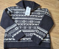 BN with tags Christmas jumper