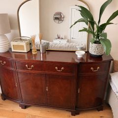 Sideboard