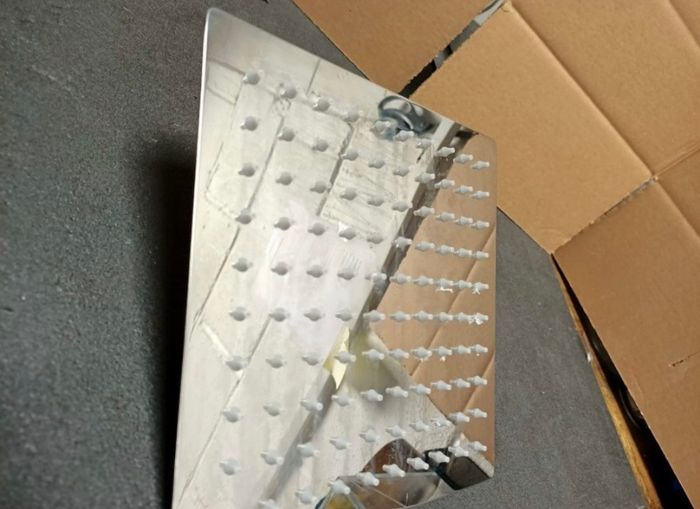 Square Rain Shower Head, 8 inch Large Top Spray Showerhead, 304 Stainless Steel Ultra Thin Powerful High-Pressure Bathroom Shower Head (FREE POSTAGE)