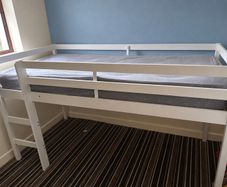 single cabin bed