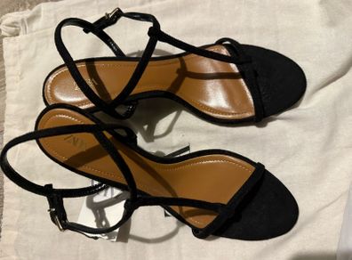 Zara Shoes New size 5