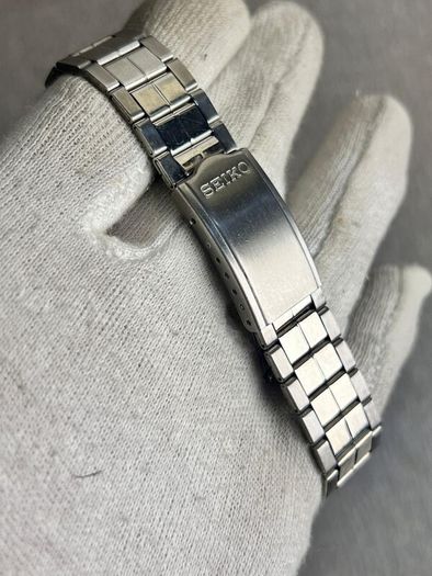 Vintage Seiko 5 Automatic Mens Watch Day/Date Arabic Dial Ultra rare