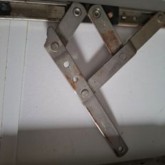 Window hinges
