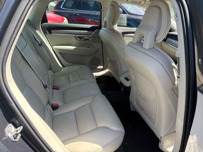 2017 Volvo S90 D4 Momentum Auto 2.0L Diesel NCT + Taxed