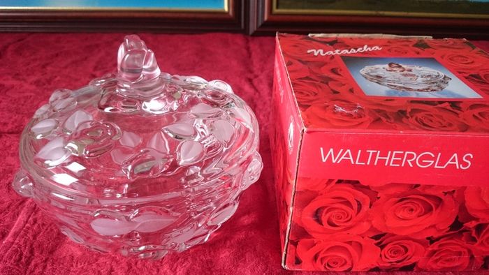 New In Box Waltherglas Germany Natascha Pattern Art Deco Satin Rose Bowl With Lid Made In Germany