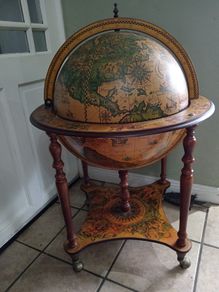 Bar Globe