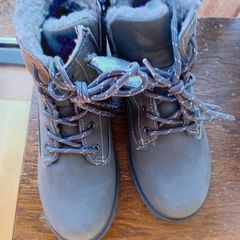 Lily and Dan Boots. (Aldi)