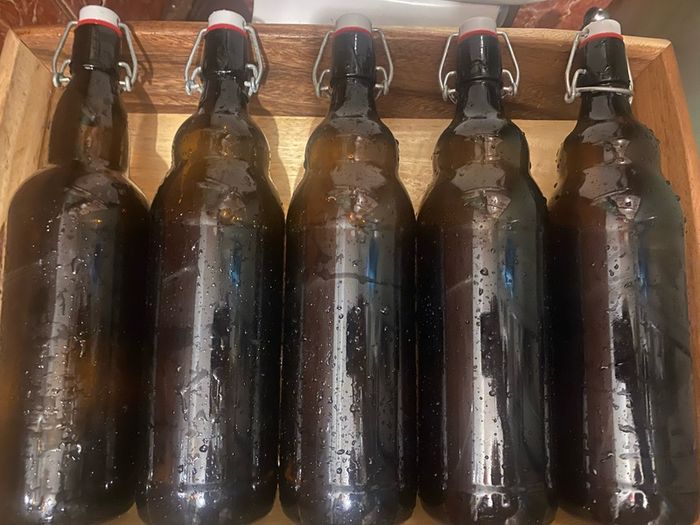 glass storage bottles clip top 1 liter