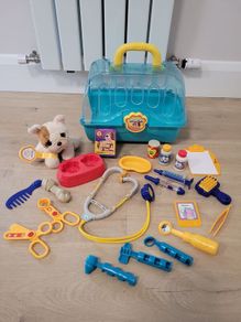 My Pet Playset Vet Centre Plush Pet Puppy and Accessories