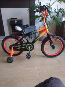 16 inch strike kids bike with stabilisers
