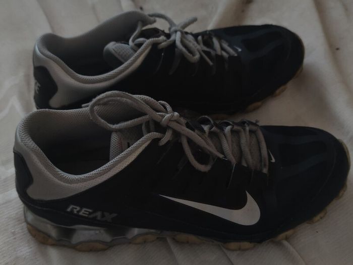 Nike Gents Reax Trainers Size 10