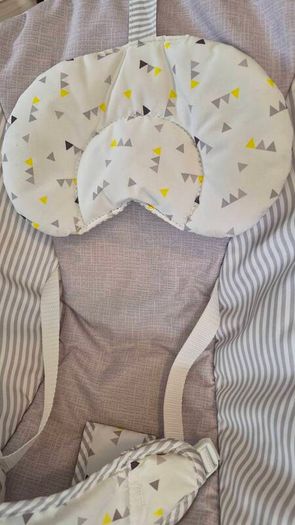 Baby bouncer
