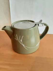 Suki 'For Life' stump teapot