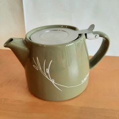 Suki 'For Life' stump teapot
