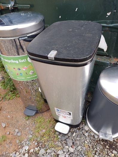 3 kitchen bins