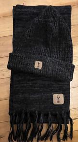 Spurs Hat & Scarf Set