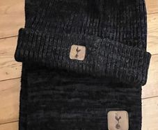 Spurs Hat & Scarf Set
