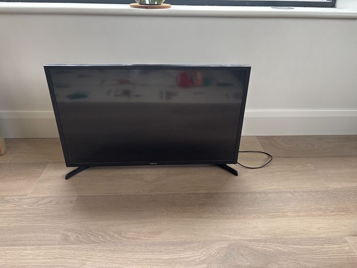 samsung 32" TV