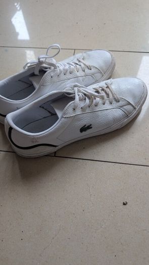 Lacoste White runners trainers size 9