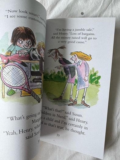 Horrid Henry by Francesca Simon Bundle of four books Paperbacks