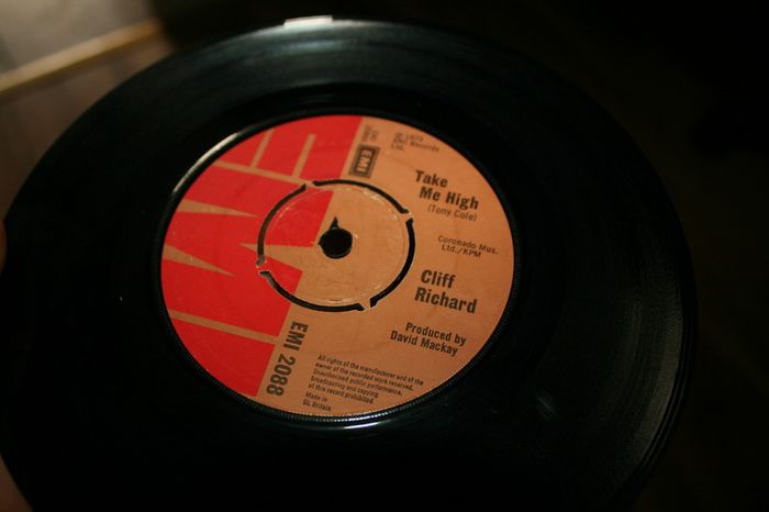 Single Vinyl's  85 pieces